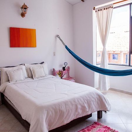 Family Host Hostel Villa de Leyva Bagian luar foto