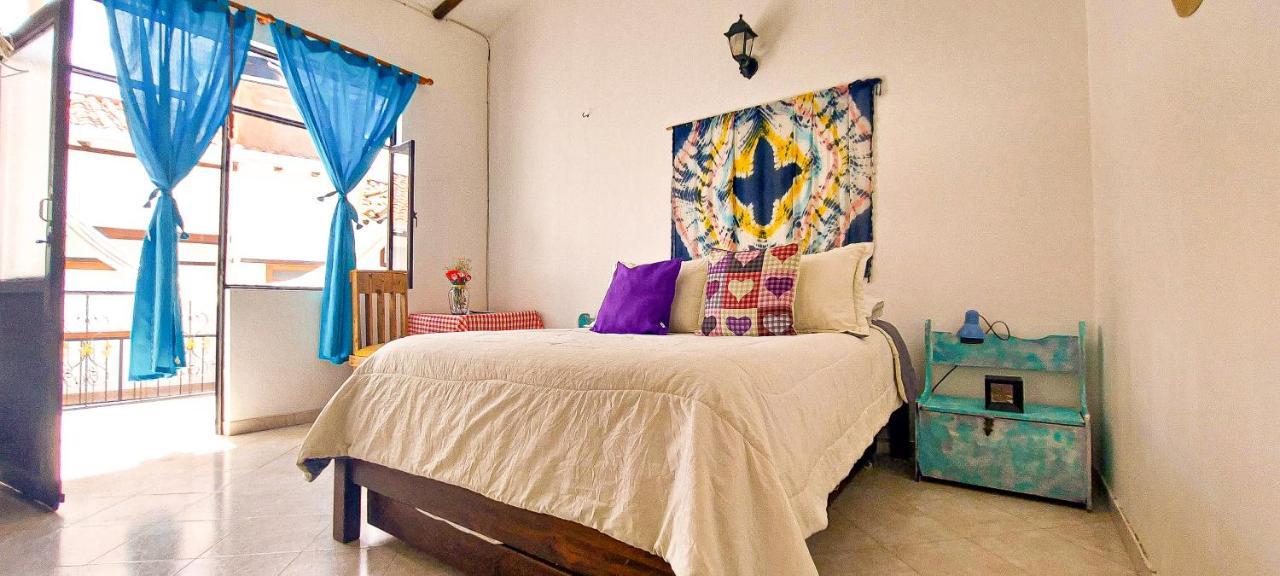 Family Host Hostel Villa de Leyva Bagian luar foto