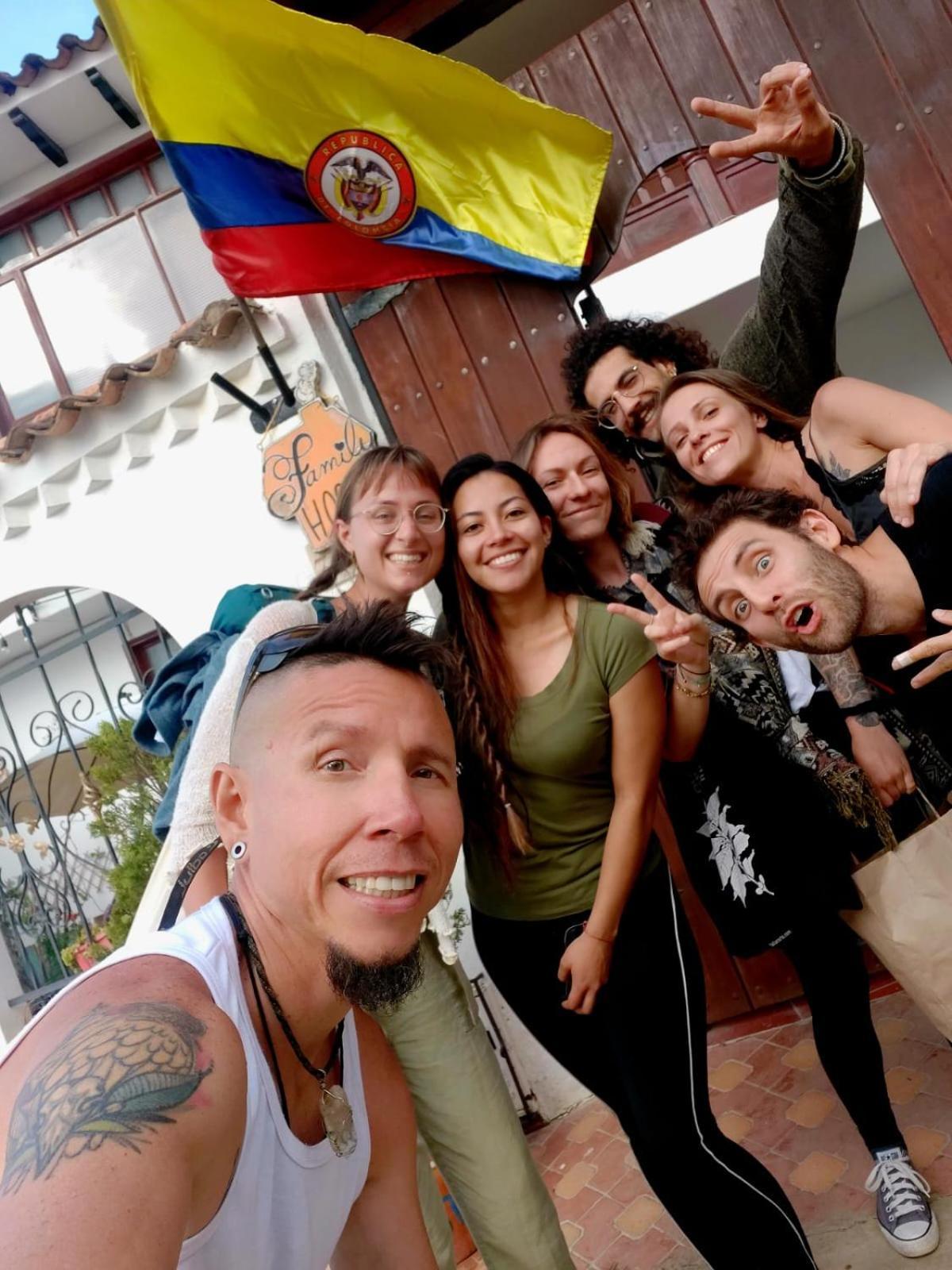 Family Host Hostel Villa de Leyva Bagian luar foto