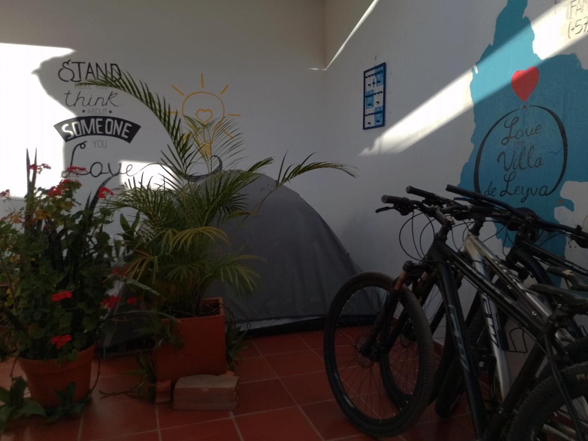 Family Host Hostel Villa de Leyva Bagian luar foto